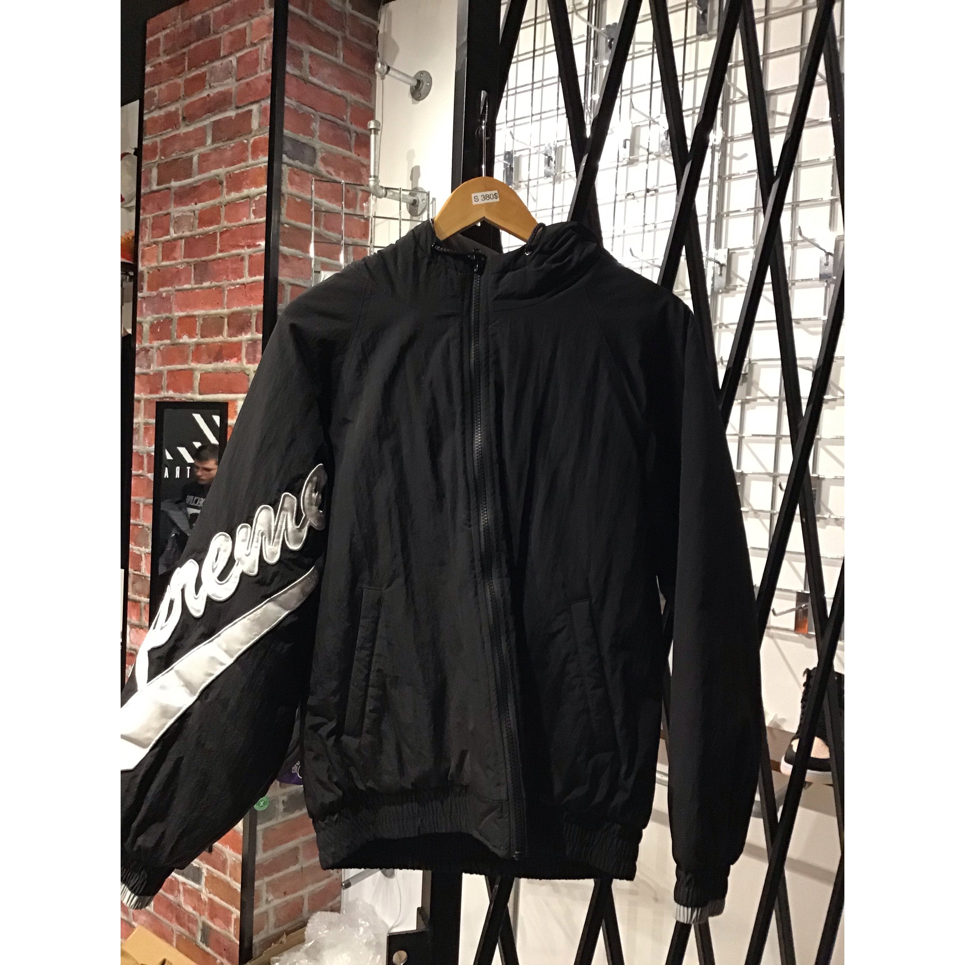 Supreme Jacket Sleeve Logo Black – Centrall Online